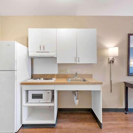Extended Stay America Premier Suites - Tampa - Fairgrounds - Casino Eksteriør bilde
