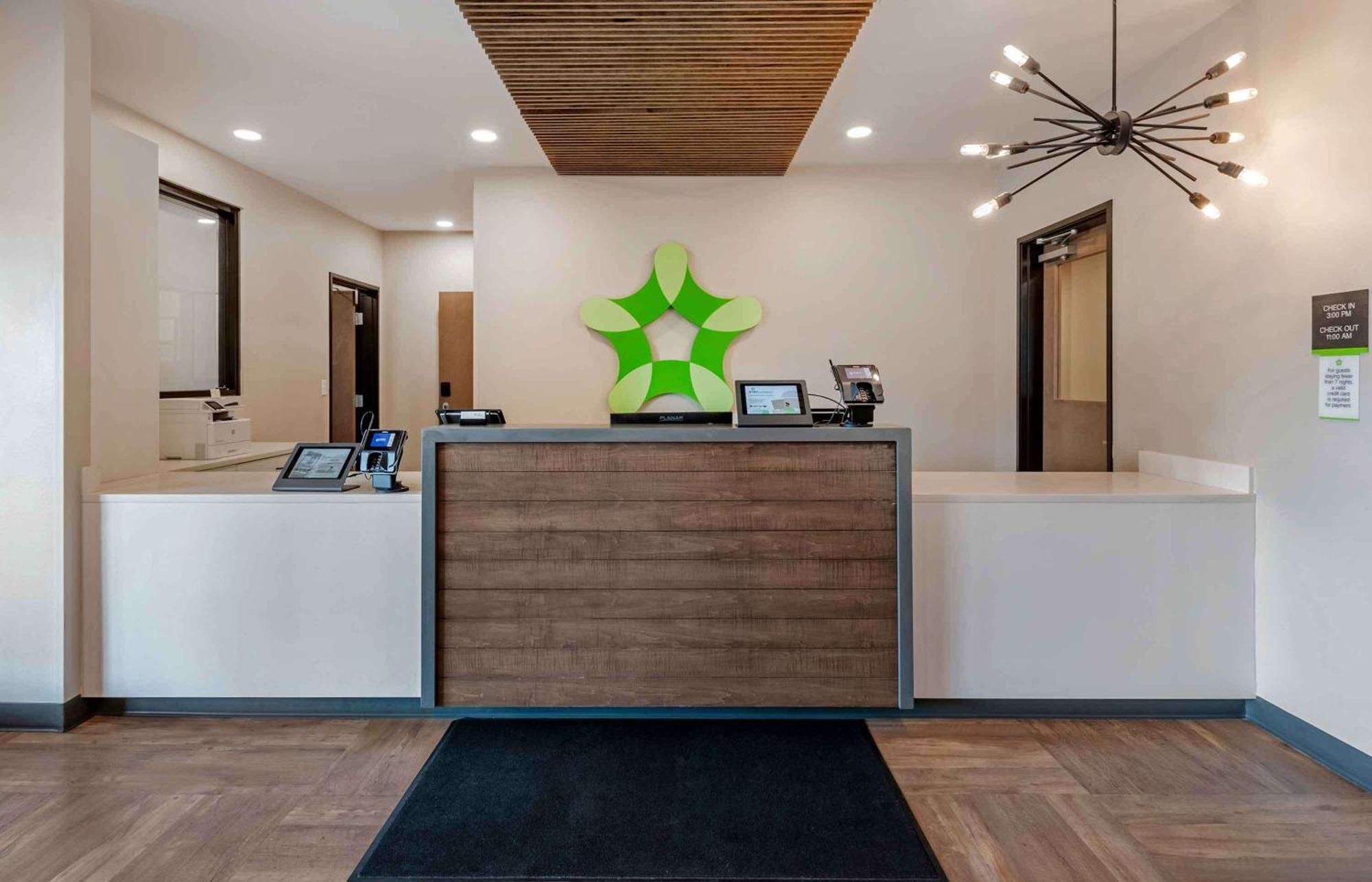 Extended Stay America Premier Suites - Tampa - Fairgrounds - Casino Eksteriør bilde