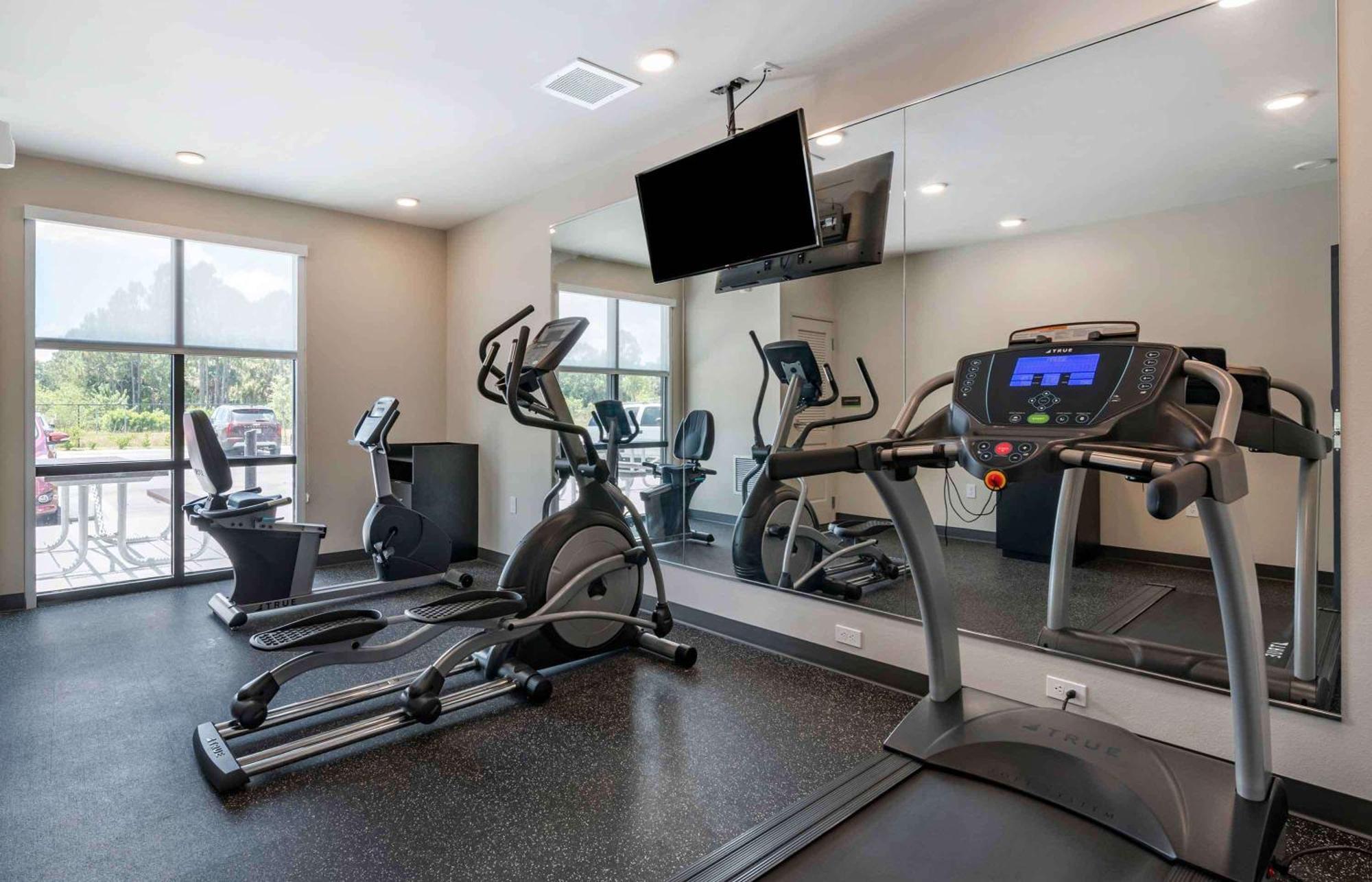 Extended Stay America Premier Suites - Tampa - Fairgrounds - Casino Eksteriør bilde